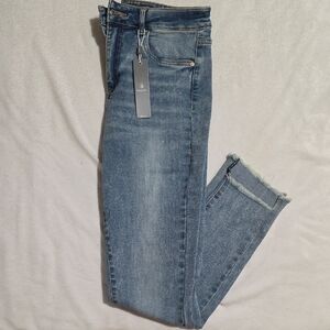 Tractr Indigo Dyed Cropped Jeans